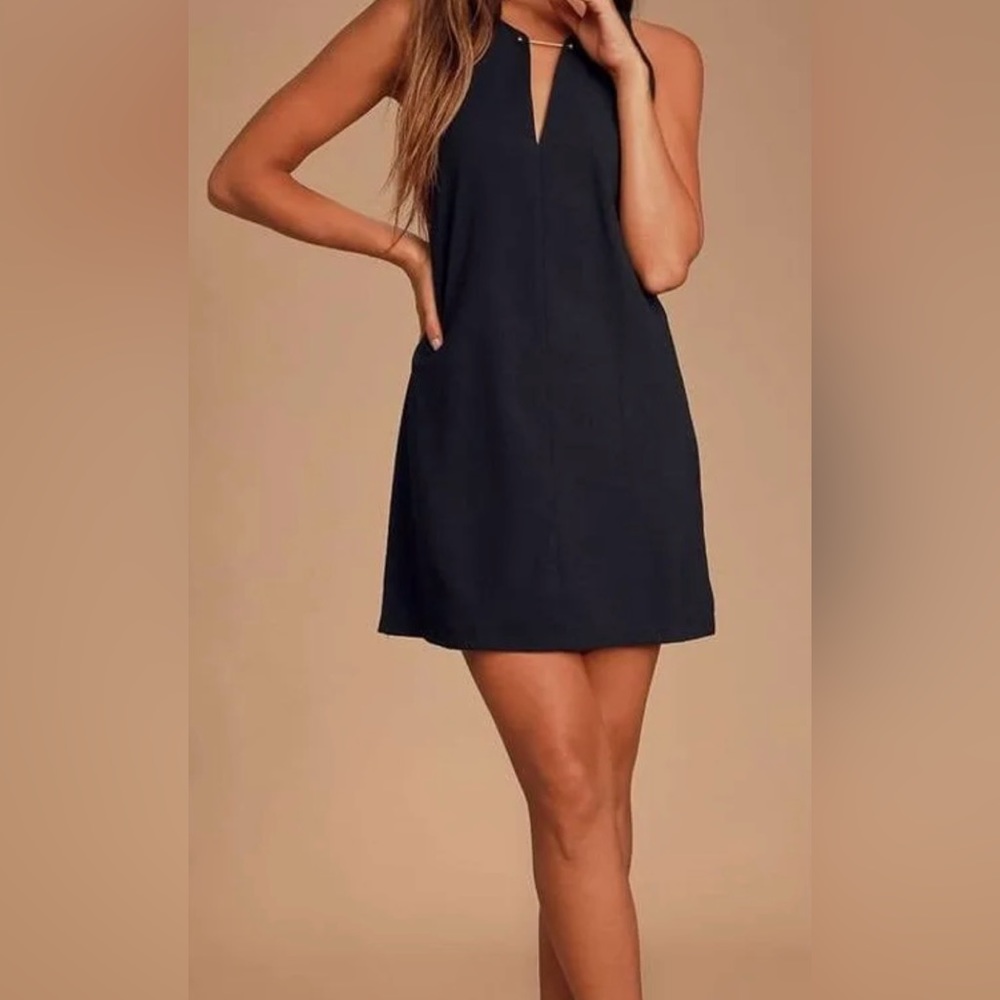 Lulu’s Black barbell Shift Dress